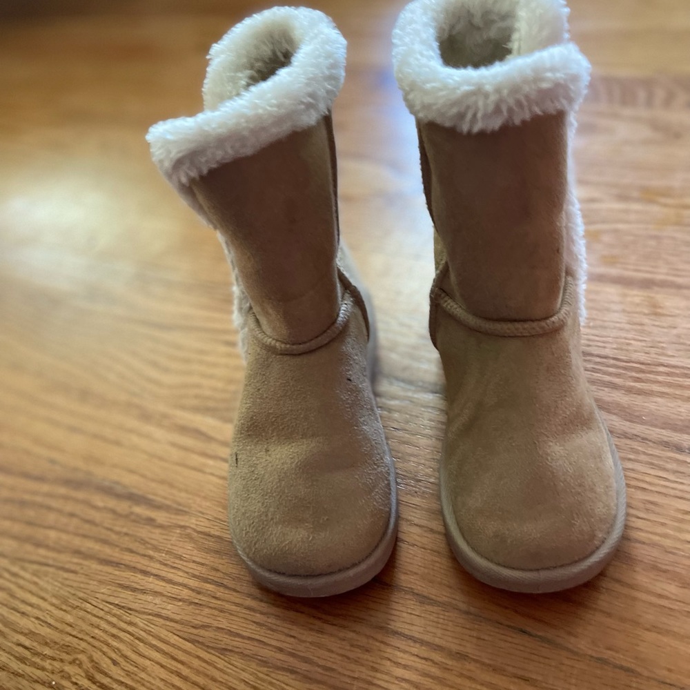 Brown fuzzy boots